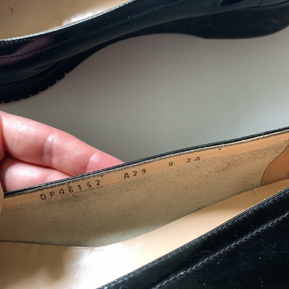 Salvatore Ferragamo Almond Toe Flats - Picture 9 of 9